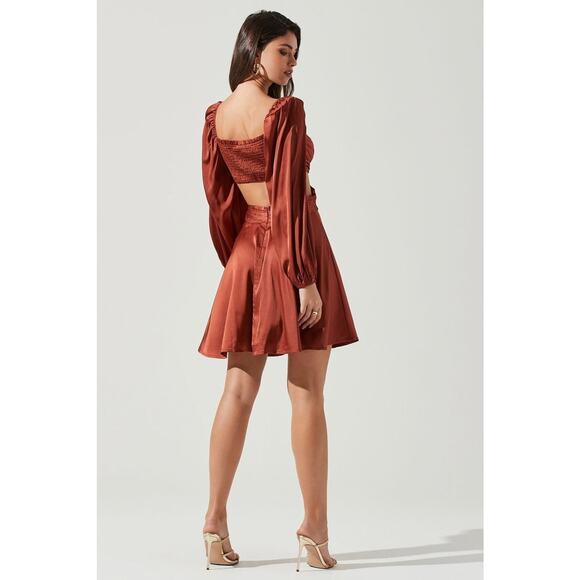 ASTR The Label Anamaria Rust Balloon Sleeve Cutout Satin Mini Dress MSRP: $148 - Picture 2 of 7